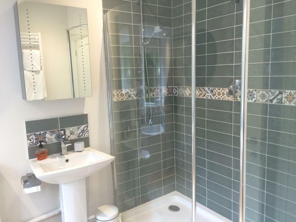 Brockenhurst Apartments Bagian luar foto